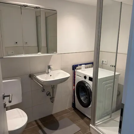 Spacious With Balcony Appartement Landshut